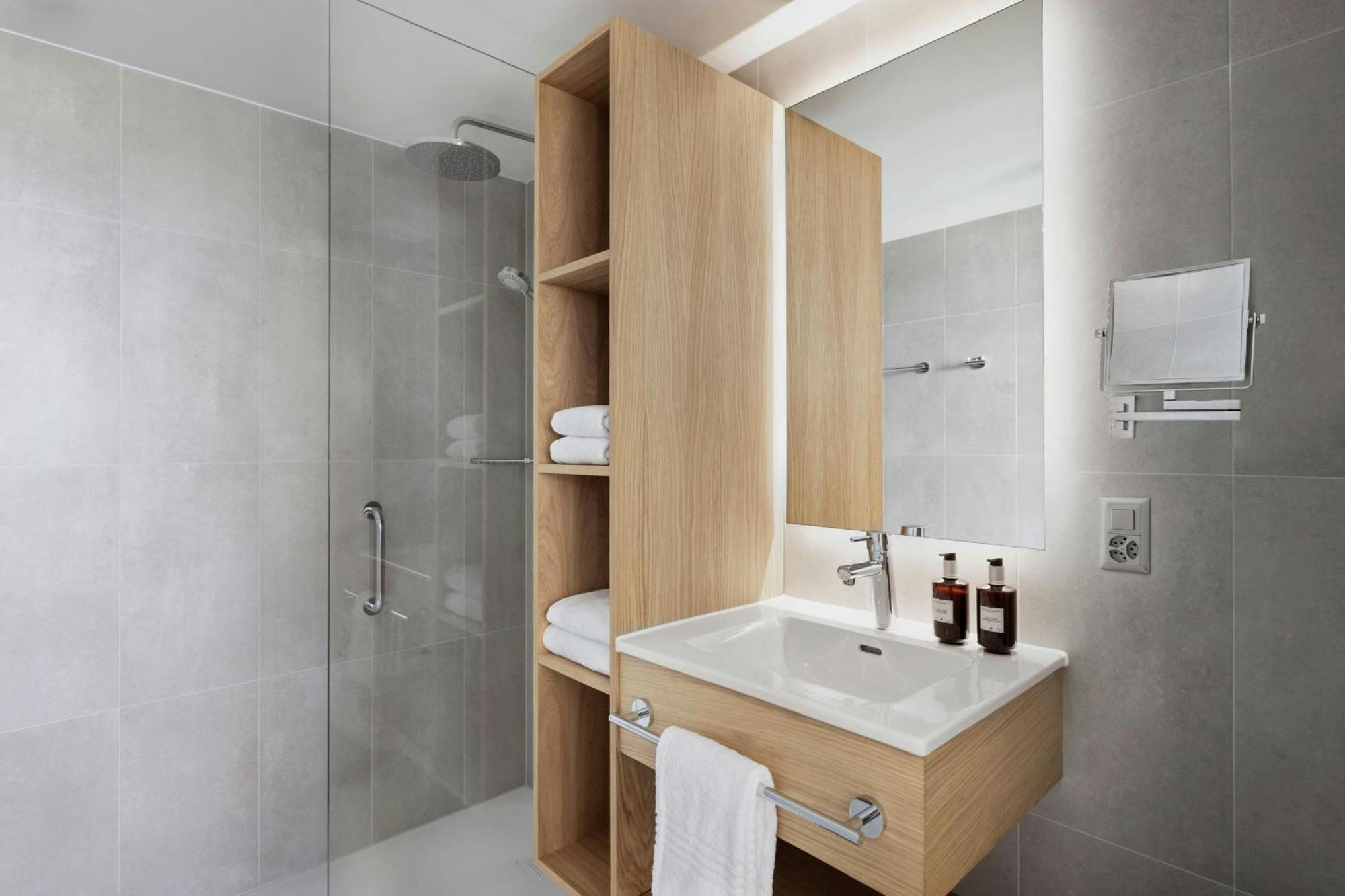 Residence Inn By Marriott Geneva City Nations Экстерьер фото