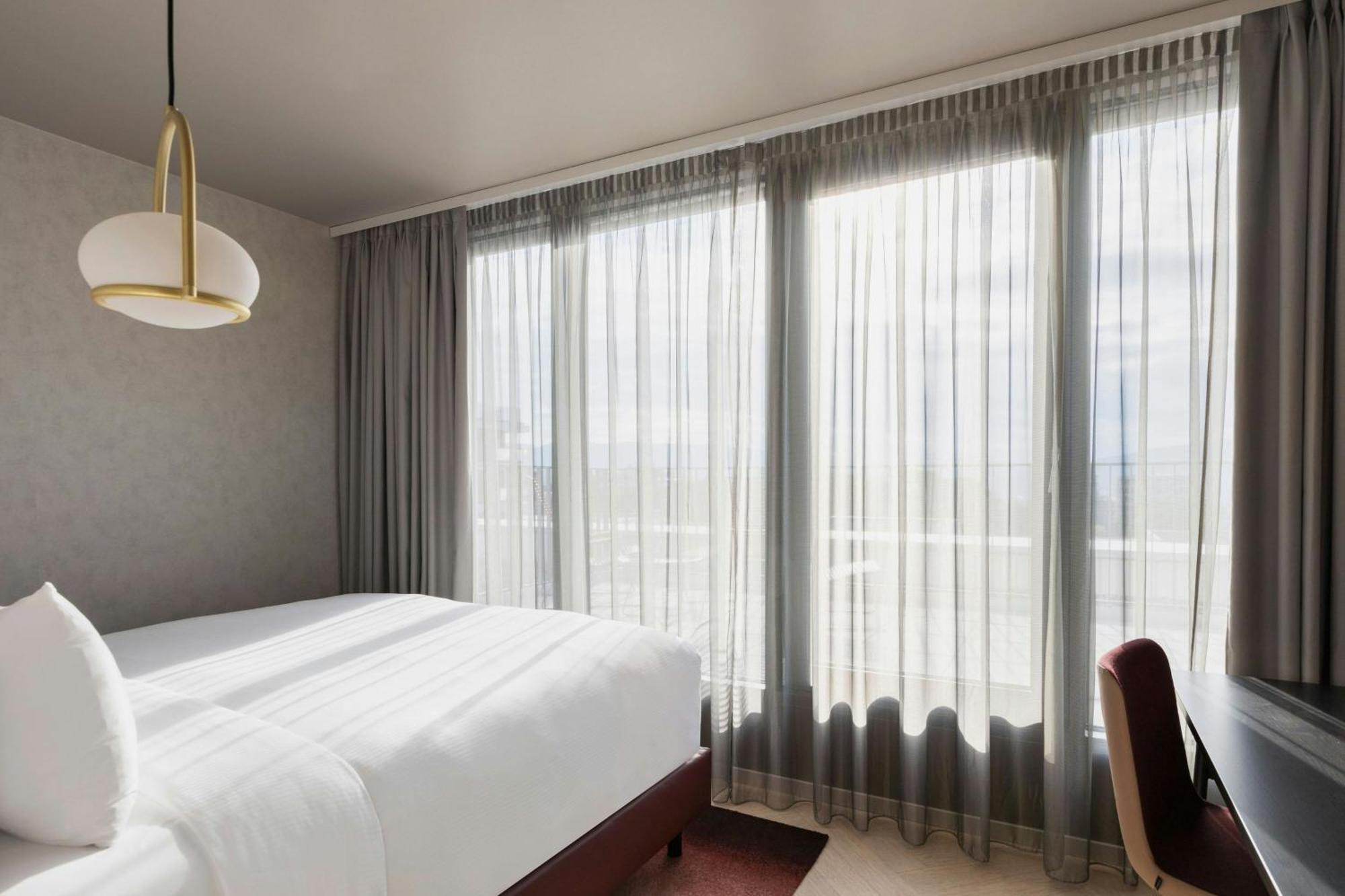 Residence Inn By Marriott Geneva City Nations Экстерьер фото